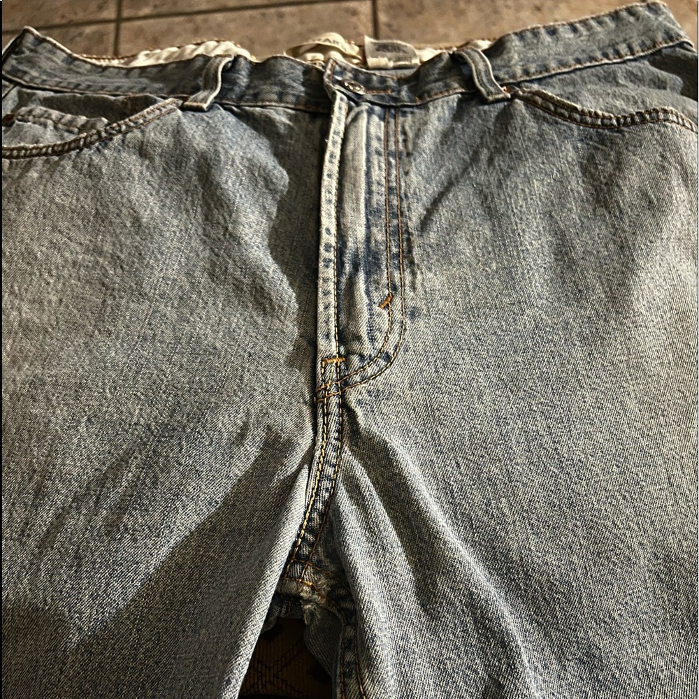 Loose 569 short Levis size W36